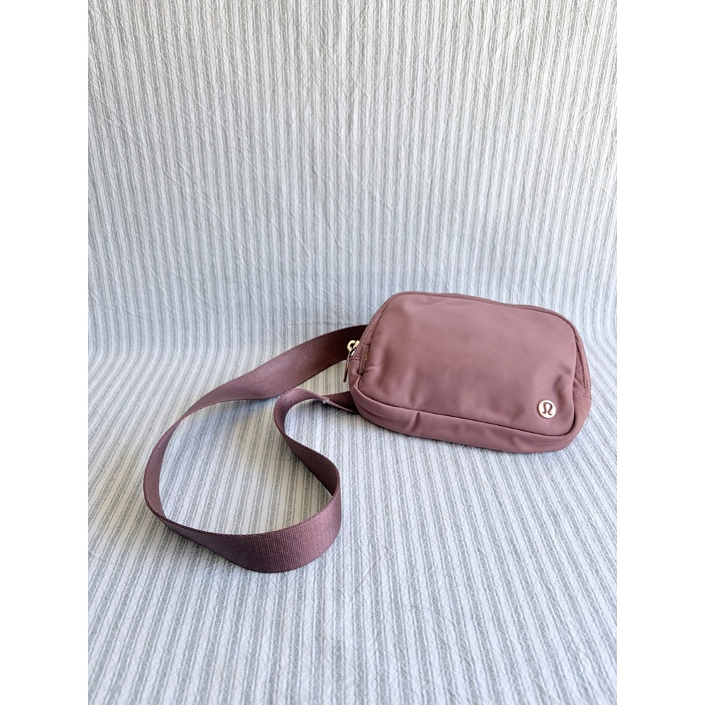 AS-IS! Lululemon Everywhere Belt Bag 1L Pink Rose Gold Hardware Waist Pack OS